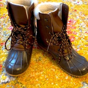 Women’s Brown Duck Boots size 5.5